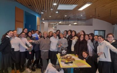 Transmission et mémoire : Meira Barer à la rencontre des jeunes et des témoins de l’histoire